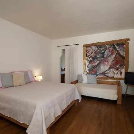 La Multaiola Con Piscina Bed and breakfast